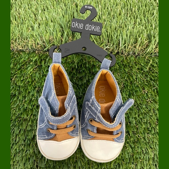 Baby shoes 9- 12 months : Two pairs of shoes - Picture 2 of 12